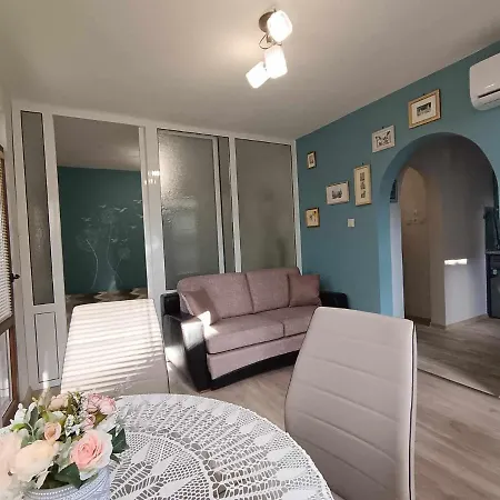 Sea Time Burgas1 Apartament *